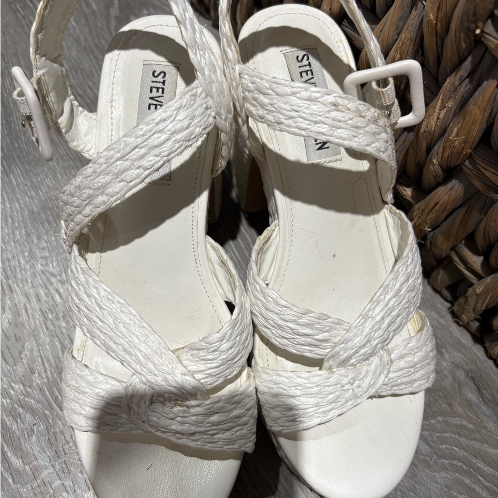 Steve Madden White Espadrilles Minimalist Design